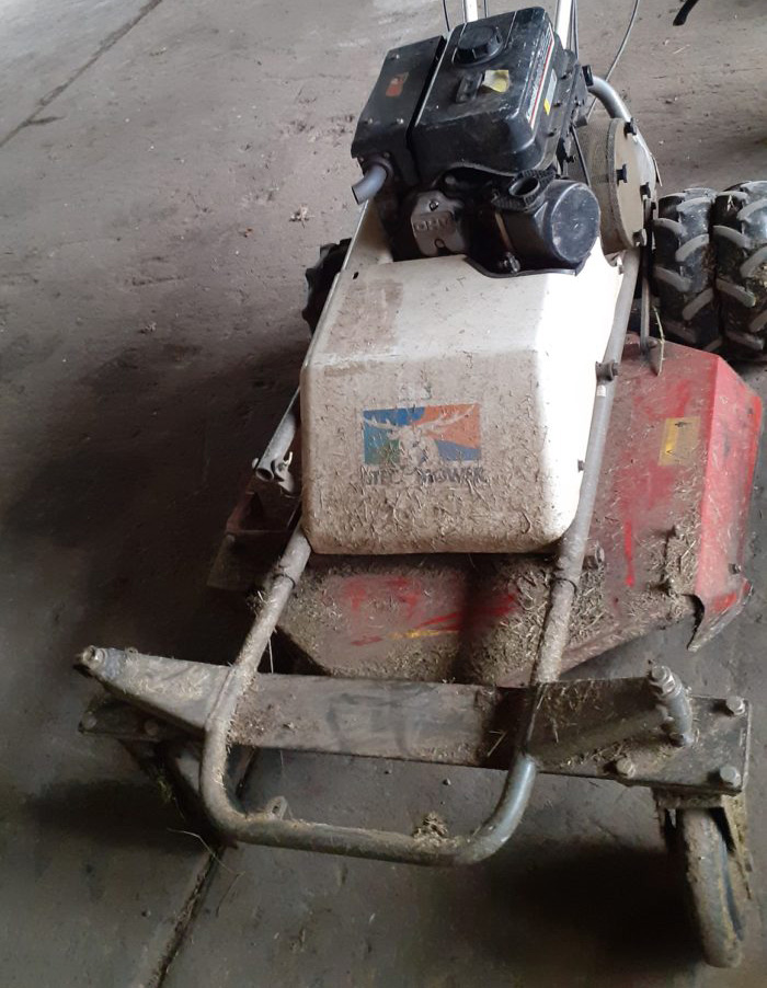 tondeuse-d&eacute;broussailleuse